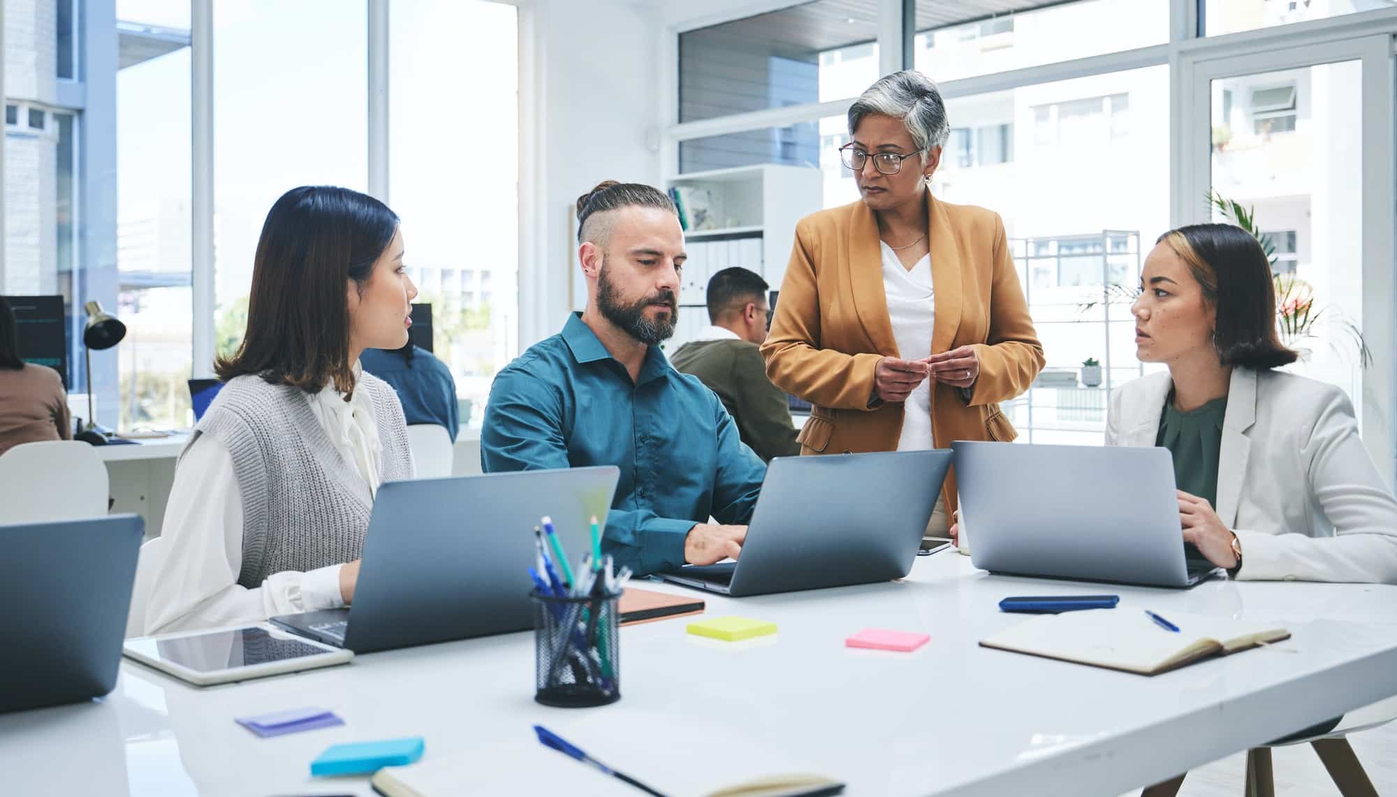 Engager une agence web à Paris pour optimiser votre présence sur internet